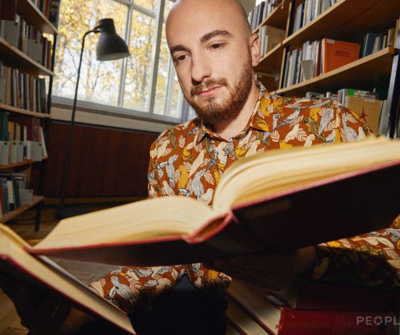 Артем Барат, финалист конкурса «Учитель года – 2021», о том, чем знание отличается от понимания, и конкуренции со стороны интернет-платформ