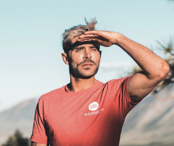 Горячо: 34-летний Зак Эфрон снялся топлес