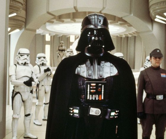 Появился первый кадр со съемок новых «Звездных войн» с Райаном Гослингом в главной роли