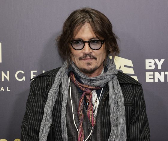 Новый скандал: Джонни Деппа обвиняет в жестоком обращении коллега