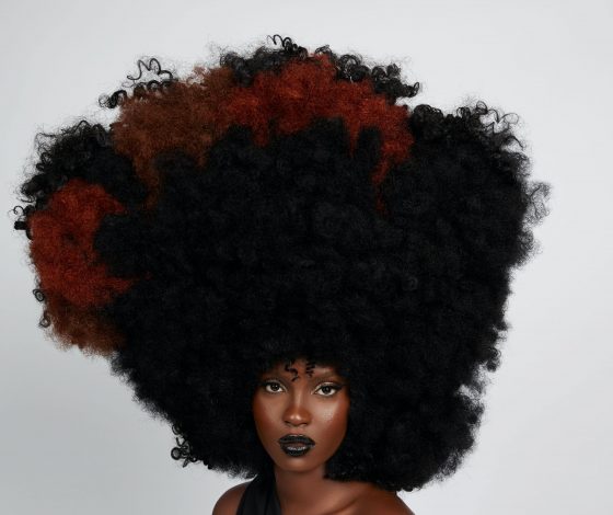 Пудра для волос: продукт, который сохранит прическу даже под шапкой