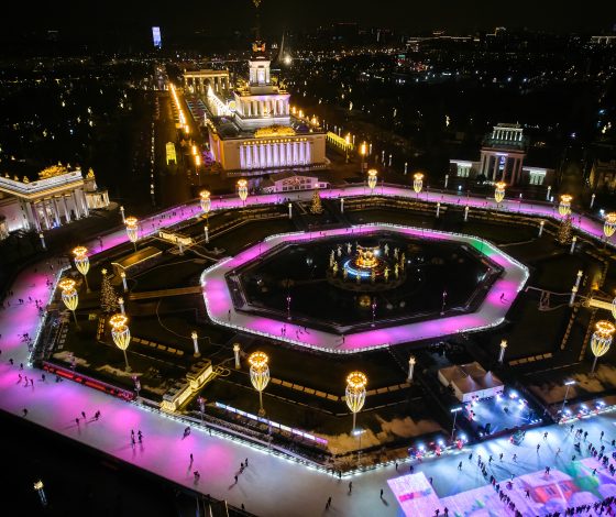 На ВДНХ открылся самый большой каток Москвы