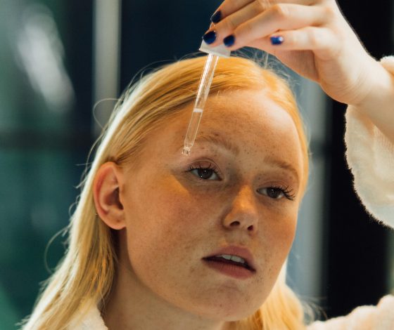 Смешать, но не взбалтывать: как использовать средства с гиалуроновой кислотой для максимального эффекта