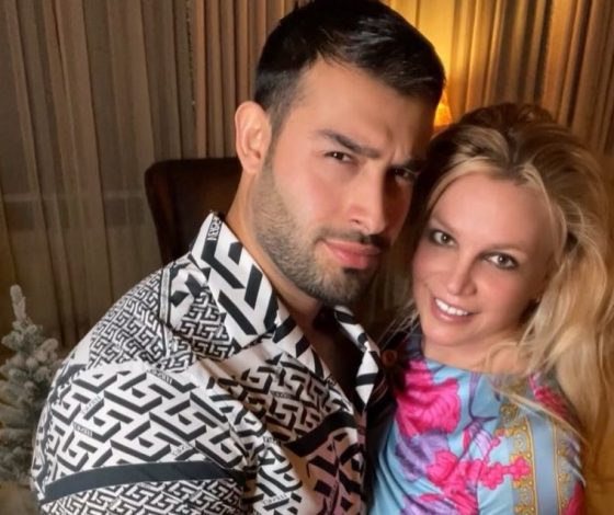 Редкие кадры: как Бритни Спирс отдыхает с сыновьями и женихом