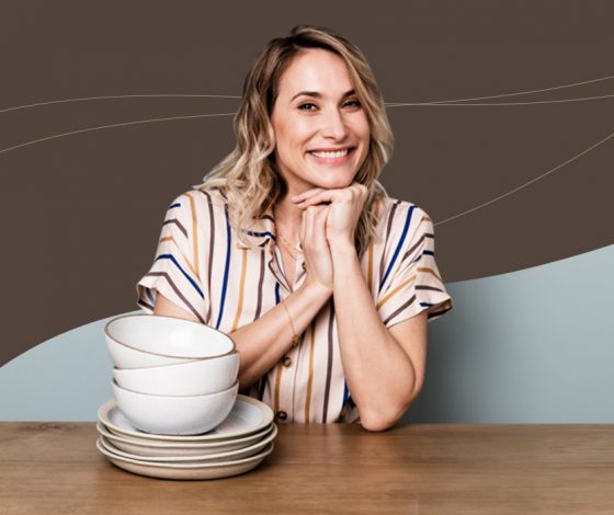 «Самая вредная пища – это блюда, приготовленные из последних сил»: эксперт по здоровому питанию о том, каким должен быть идеальный новогодний стол