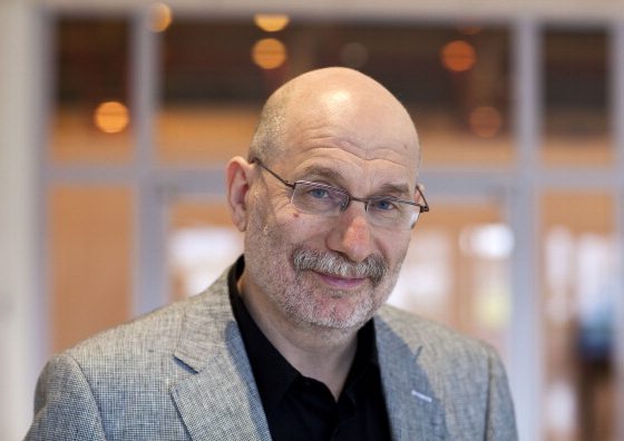 Кто стал самым популярным писателем в России в 2021 году?