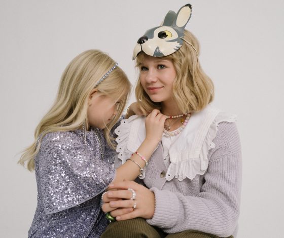 Семейные драгоценности: героями новогодней съемки Poison Drop стали родители и дети сооснователей бренда