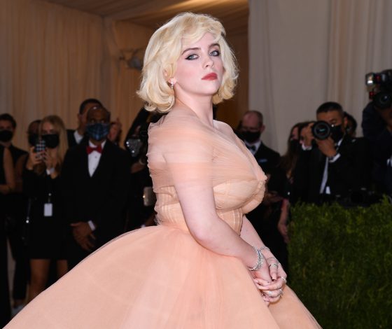 Митинги, многочисленные высказывания, отказы от гражданства: как звезды Голливуда отреагировали на решение по отмене права на аборт?