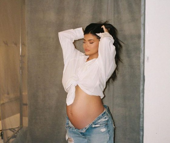 Кайли Дженнер похудела на 20 кг спустя два месяца после родов