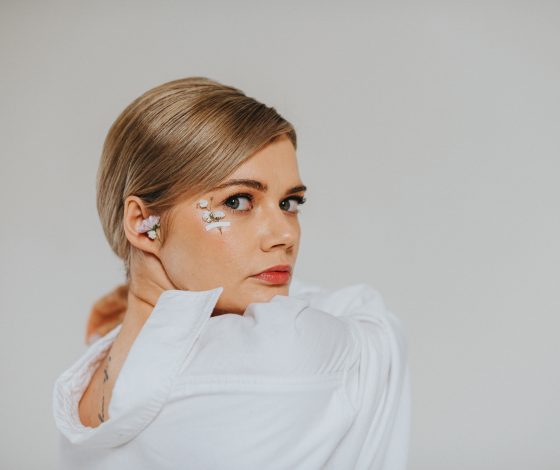 «Девочка со шрамами»: NABOKOVA о страшном случае, который вдохновил на написание новой песни