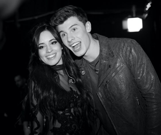 Снова вместе? Камилу Кабейо и Шона Мендеса засняли во время поцелуя