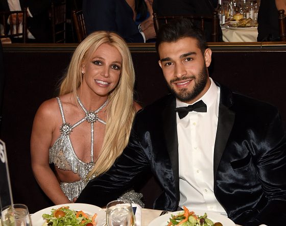 Бритни Спирс и Сэм Асгари подписали брачный договор. Что получит муж певицы в случае развода?