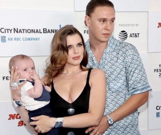 А с Канье все? Джулия Фокс поделилась фотографией с мужем и публично извинилась перед ним