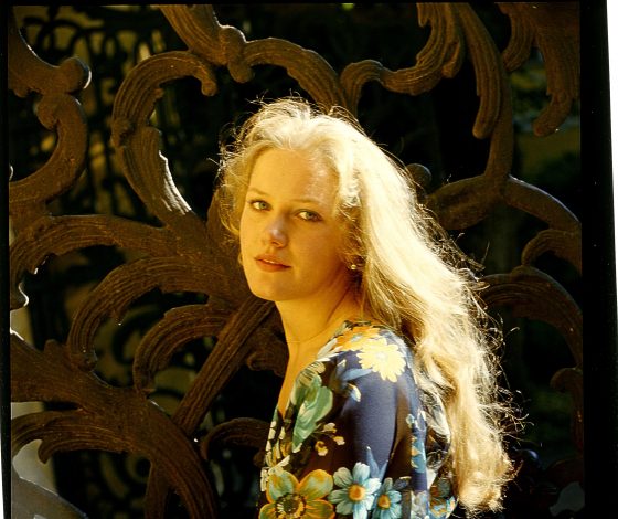 Актрису Елену Проклову госпитализировали с инсультом