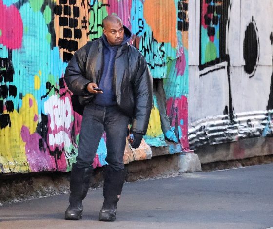 После насыщенных выходных с Джулией Фокс: Канье Уэст вернулся к семье