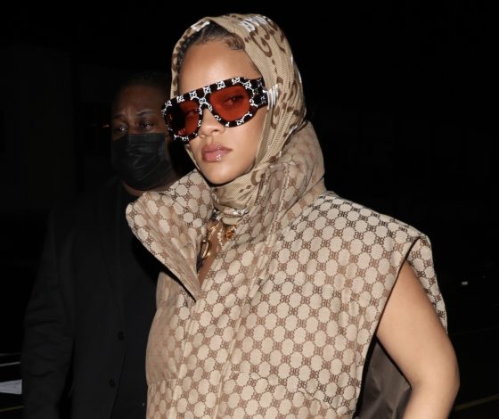 Цифра дня: сколько стоит жилет Рианны