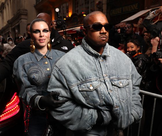 Джинсовая куртка Balenciaga, как у Канье Уэста, была распродана за пару дней: где найти похожие и недорогие варианты