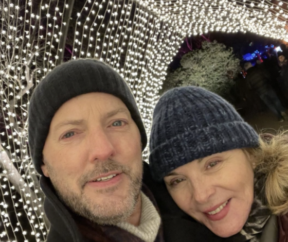 В жизни она не Саманта: редкие фото Ким Кэтролл с возлюбленным