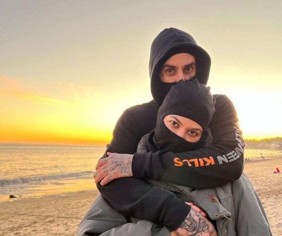 Составляем стильный парный образ, как Кортни Кардашьян и Трэвис Баркер