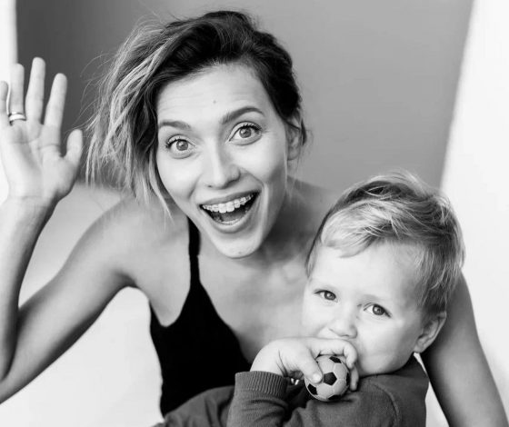 Совмещать работу и материнство легко? Регина Тодоренко готова с этим поспорить