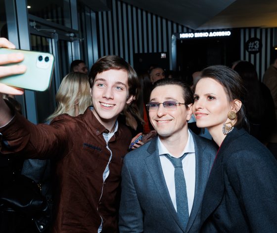 Воссоединение «Бригады»: Сергей Безруков и Дмитрий Дюжев на премьере фильма «Папы»