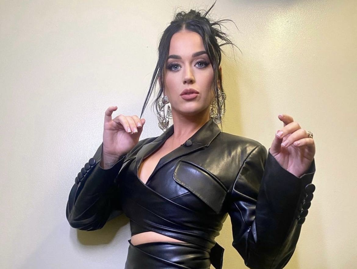Katy Perry officially became the owner of the mansion she had been fighting for for four years.