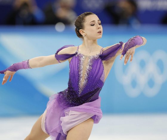 «Вместе мы сила»: Ольга Бузова, Сергей Жуков, Татьяна Навка и другие звезды высказались в поддержку Камилы Валиевой