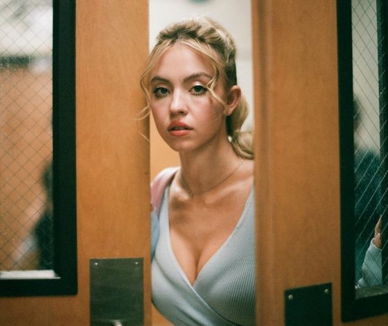 А что скажет мама? Сидни Суини рассказала, как семья отреагировала на ее постельные сцены в сериале «Эйфория»