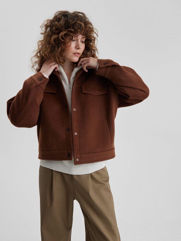 Бомбер из шерсти aim clo, 11 450 p. (aimclo.ru)