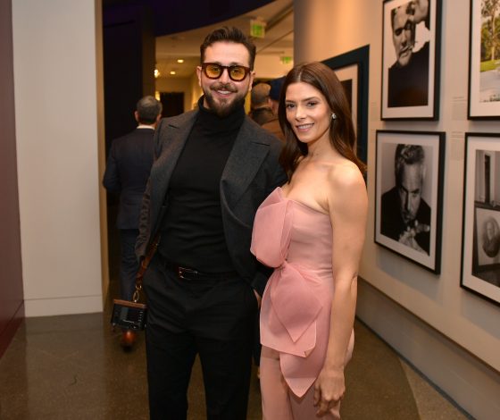 Звезда «Сумерек» Эшли Грин впервые вышла в свет после рождения ребенка