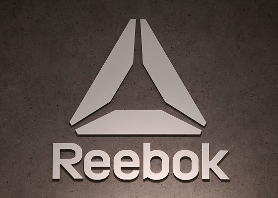Компания Reebok временно прекращает продажи в России