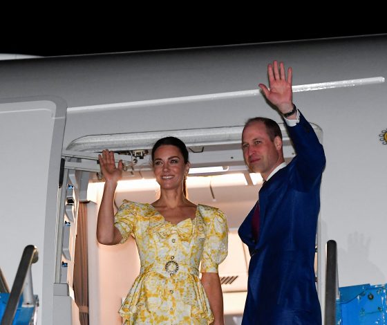 Кейт Миддлтон и принц Уильям завершили свой дипломатический тур: собрали лучшие образы герцогини за это время