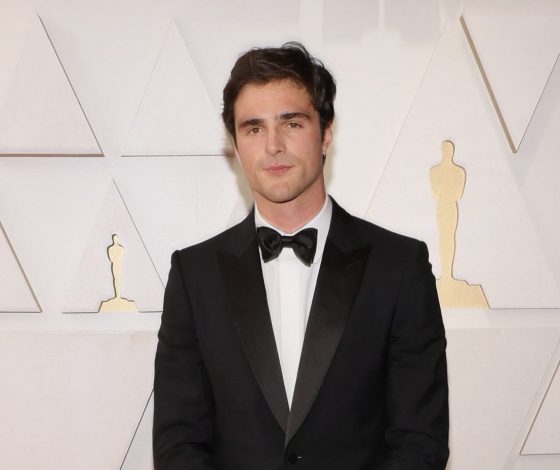 Новые подробности романа звезды «Эйфории» Джейкоба Элорди: смотрим фото его девушки в соцсетях