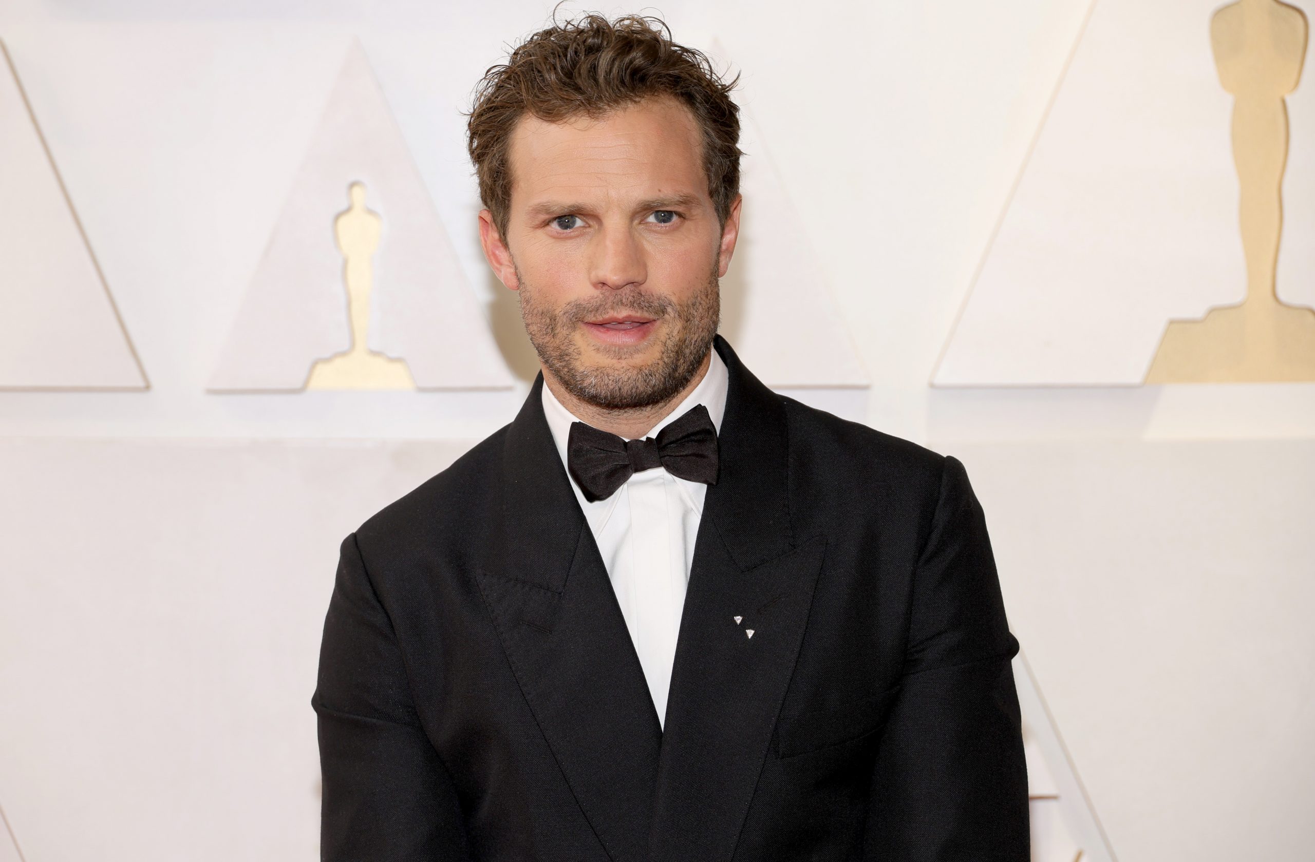 Jamie Dornan had to hide in the village due to criticism after the release of the movie “50 Shades of Grey”.