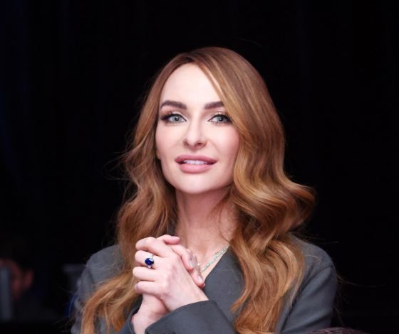 Ужин с Федором Смоловым, вечер с Екатериной Варнавой и другое: звездные лоты на благотворительном аукционе Encore