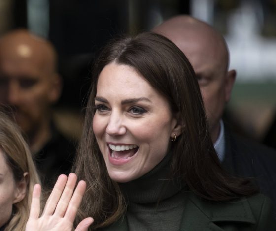 Дань королеве: Кейт Миддлтон и принц Уильям посадили дерево в честь Елизаветы II