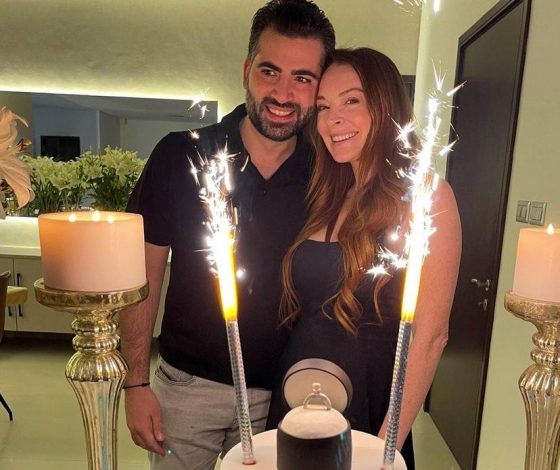 Линдси Лохан и Бадер Шаммас впервые появились на публике после свадьбы