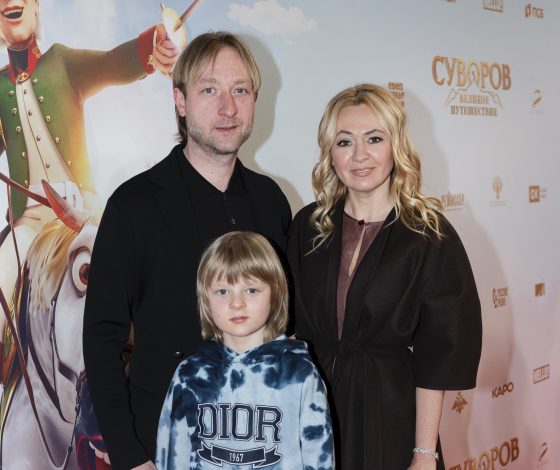 Первый официальный выход Виктории Дайнеко с новым возлюбленным на премьере «Суворов: Великое Путешествие»