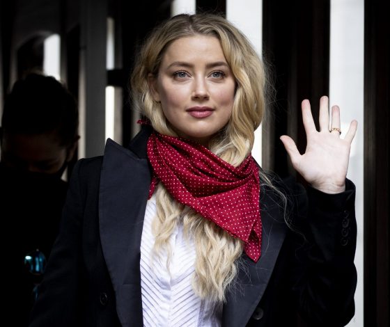 Еще один пострадавший: Эмбер Херд поднимала руку на свою бывшую девушку