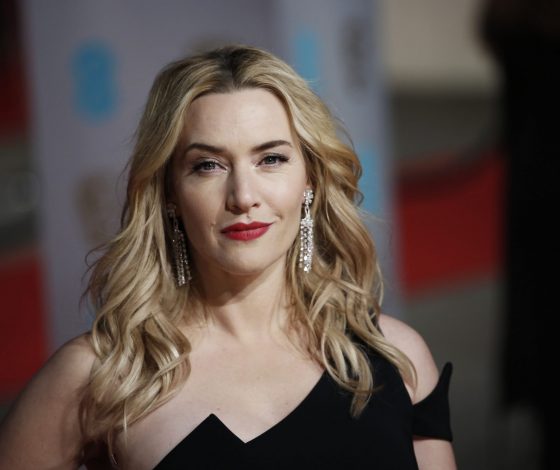 Кто кого? Кейт Уинслет побила рекорд Тома Круза по задержке дыхания под водой