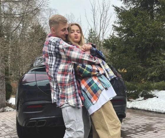 На фоне слухов о воссоединении: Валя Карнавал и Саша Стоун вместе прыгают с тарзанки