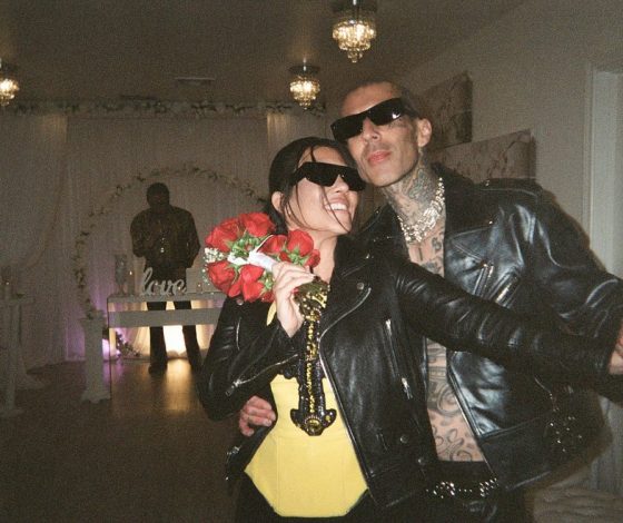 Счастливые и влюбленные: первые фото со свадьбы Кортни Кардашьян и Трэвиса Баркера