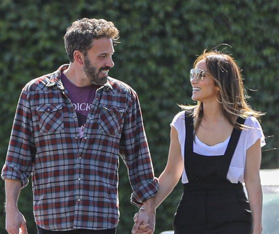 Точно любовь: Дженнифер Лопес сделала маникюр с инициалами Бена Аффлека