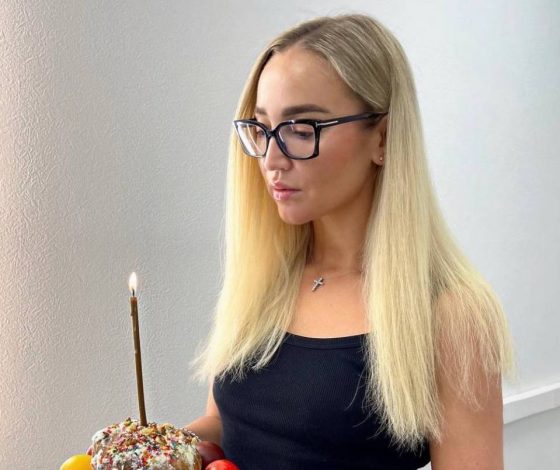 Как Мила Йовочич, Ольга Бузова, Дима Билан и другие звезды отметили Пасху