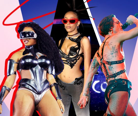 Самые запоминающие образы с «Коачеллы»: от Гарри Стайлса в Gucci до Doja Cat в Ottolinger