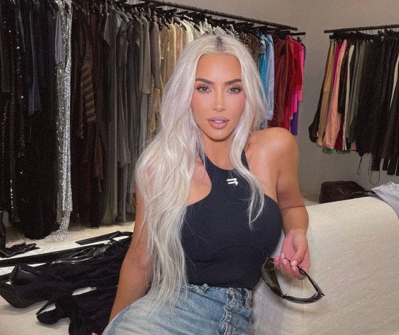 На фоне громкого скандала: Ким Кардашьян отказалась от нарядов Balenciaga