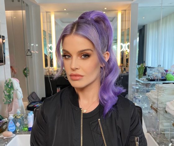 Келли Осборн поделилась первой фотографией сына