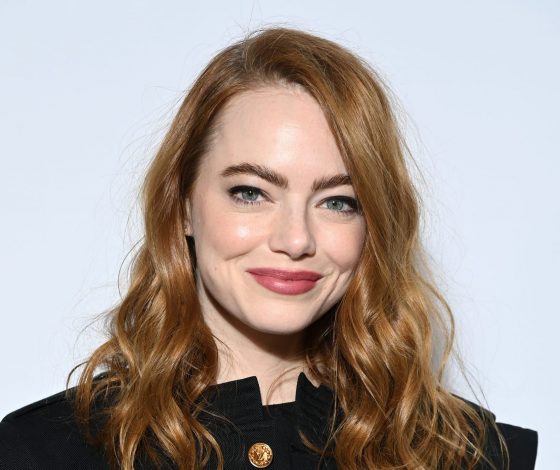 Без волос: Эмма Стоун продемонстрировала новый образ на премии «Золотой глобус – 2025»