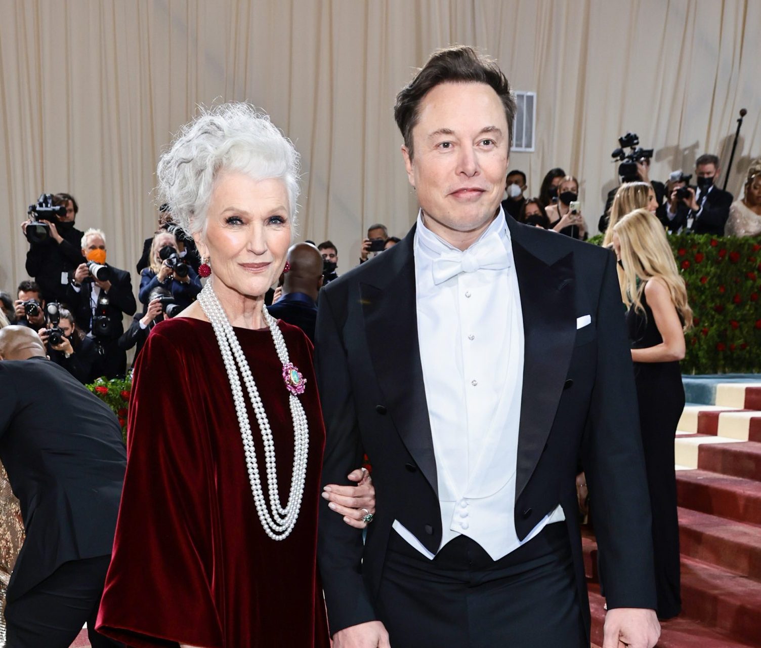 Elon Musk met Gala 2022