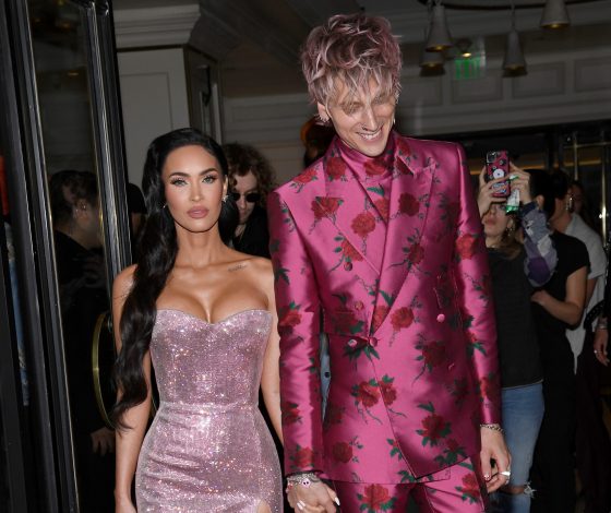 Меган Фокс и Machine Gun Kelly появились вместе на мероприятии. Но у нас по-прежнему есть вопросы